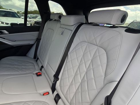 New 2026 BMW X5 xDrive40i w/ Executive Package AWD/4WD image 12