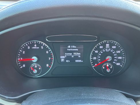 Used 2019 Kia Sorento FWD V6 image 14