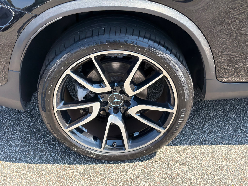 Used 2019 Mercedes-Benz GLC 43 AMG 4MATIC w/ Multimedia Package image 17