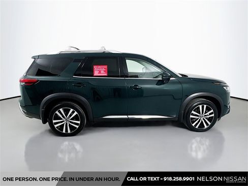 Certified 2024 Nissan Pathfinder Platinum w/ Cargo Package image 4