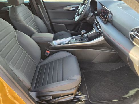 Used 2024 Dodge Hornet GT w/ GT Blacktop Package image 17