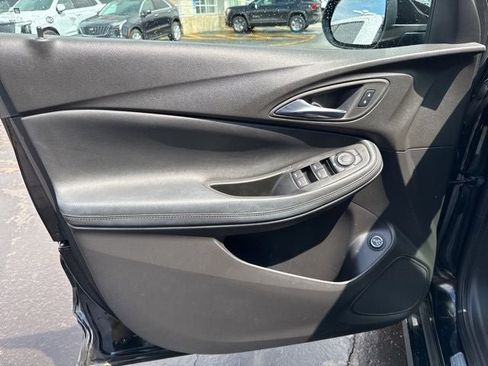 Used 2023 Buick Encore GX Select w/ Sport Touring Package FWD image 8