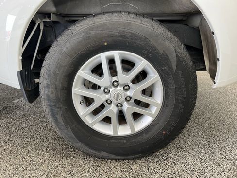 Used 2019 Nissan Frontier SV image 22