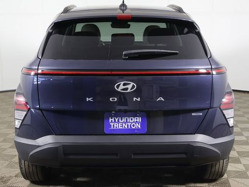 Used 2024 Hyundai Kona SEL w/ Convenience Package AWD/4WD image 12