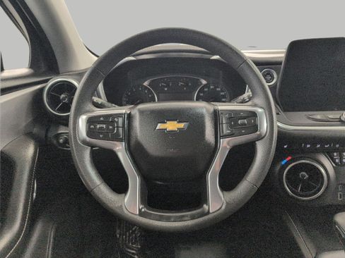 Used 2024 Chevrolet Blazer LT w/ Convenience Package AWD/4WD image 5
