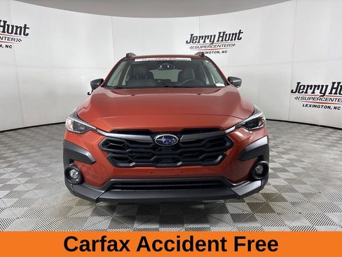 Used 2024 Subaru Crosstrek 2.0i Premium image 3