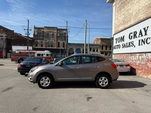 Used 2015 Nissan Rogue S w/ Convenience Package FWD image 5