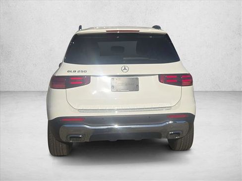 New 2026 Mercedes-Benz GLB 250 image 7