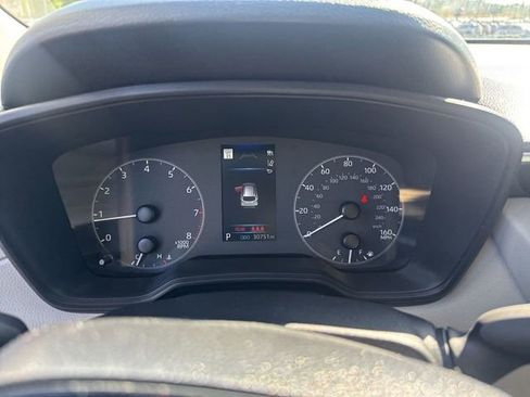 Used 2024 Toyota Corolla Cross L FWD image 18