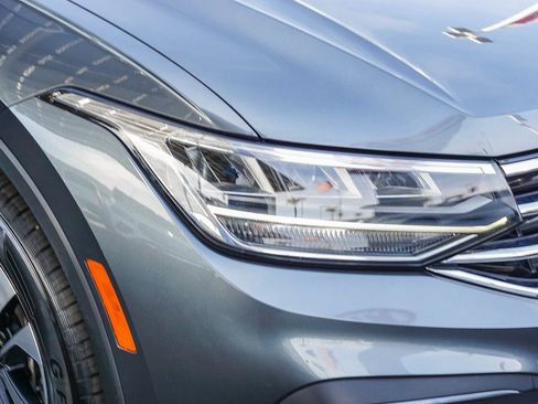 Used 2024 Volkswagen Tiguan S image 11