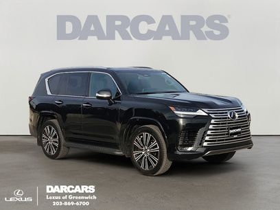 Used 2025 Lexus LX 600 4WD w/ Luxury Package