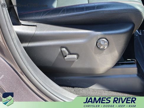 Used 2021 Dodge Durango R/T w/ Blacktop Package AWD/4WD image 9