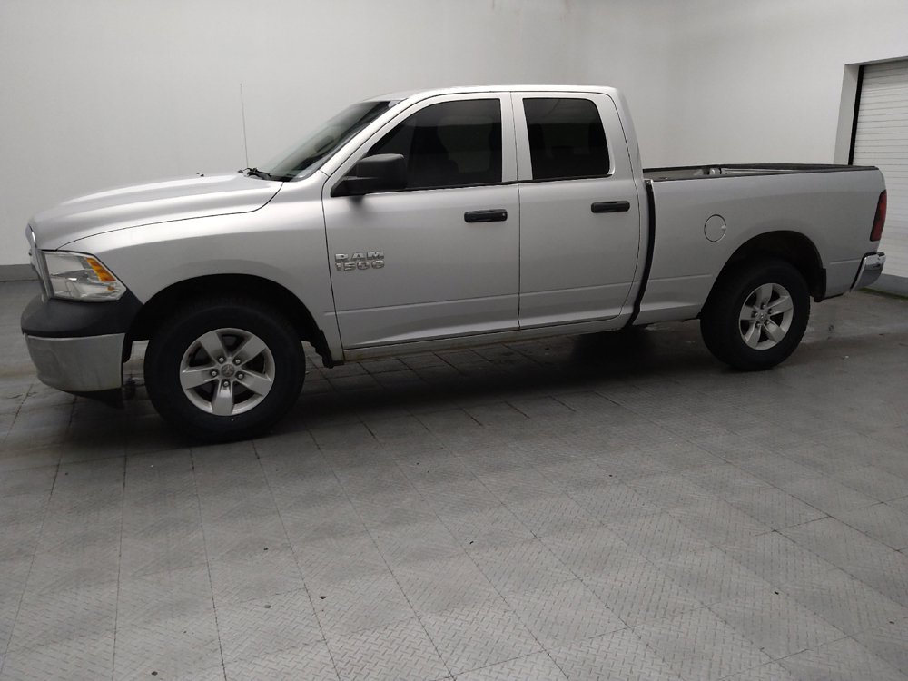 Used 2018 RAM 1500 Tradesman w/ Chrome Appearance Group RWD image 2