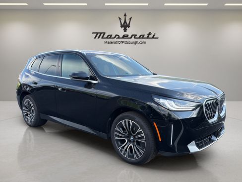 Used 2025 BMW X3 xDrive30i w/ Premium Package AWD/4WD image 3