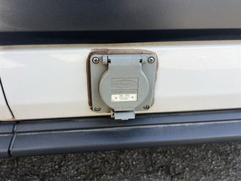 Used 2018 Ford Transit 350 148 High Roof RWD image 17