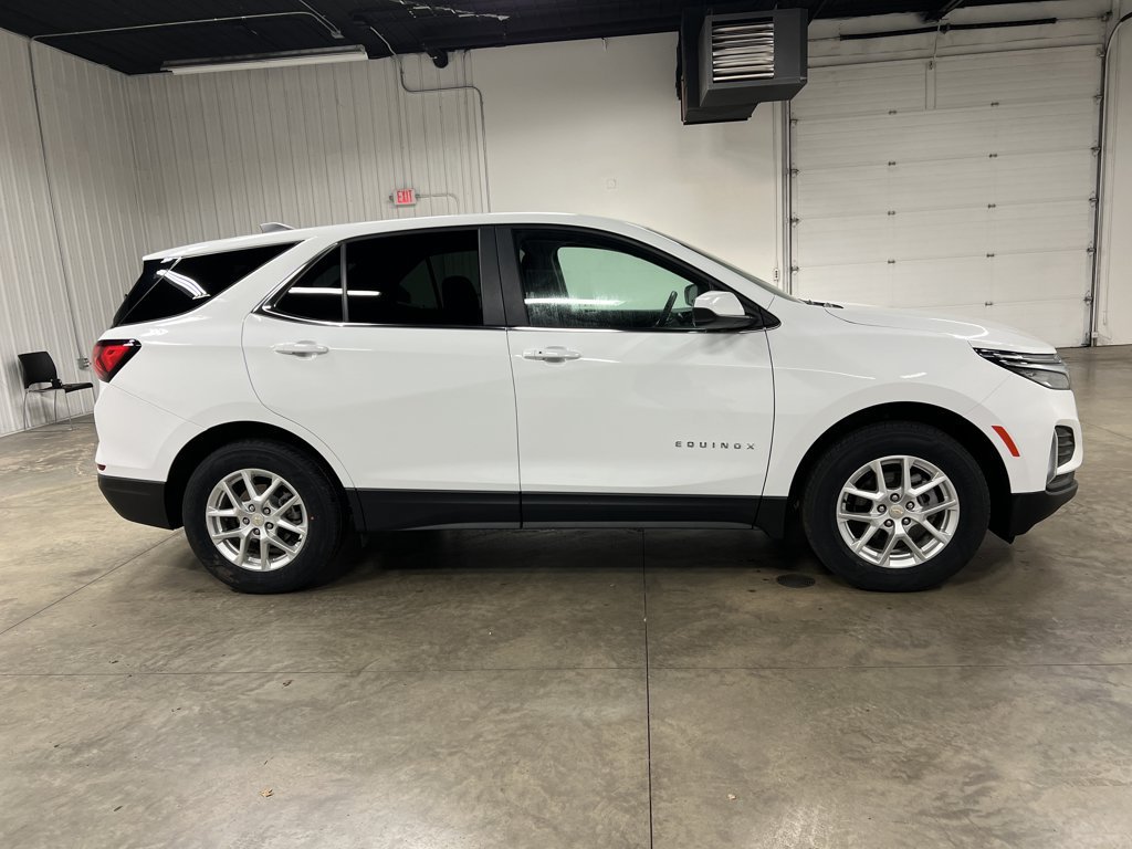 Certified 2024 Chevrolet Equinox LT AWD/4WD image 2