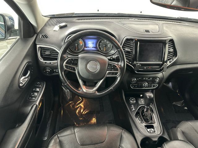 Used 2019 Jeep Cherokee Limited AWD/4WD image 8