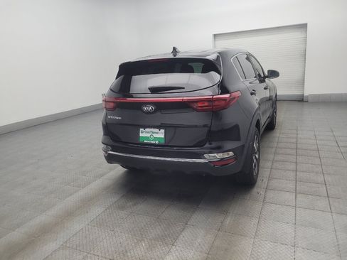 Used 2022 Kia Sportage LX FWD image 9
