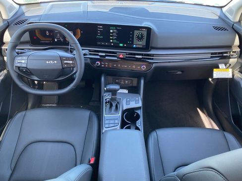 New 2026 Kia Sportage EX image 24