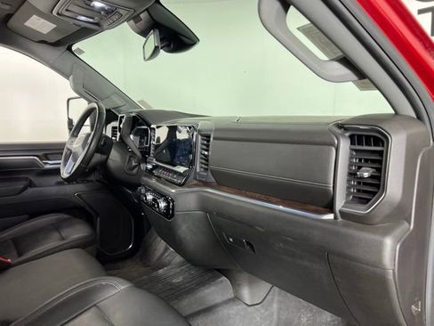 Used 2024 GMC Sierra 3500 SLT image 12