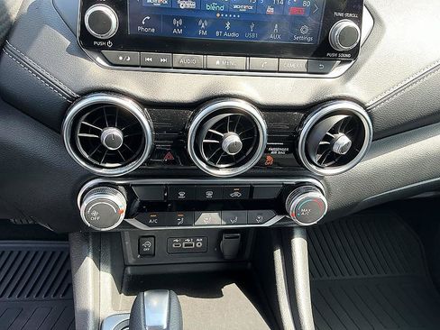 Certified 2024 Nissan Sentra SV FWD image 18
