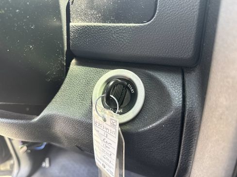 Used 2018 RAM 1500 Tradesman RWD image 18