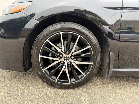 Used 2023 Toyota Camry SE AWD/4WD image 37