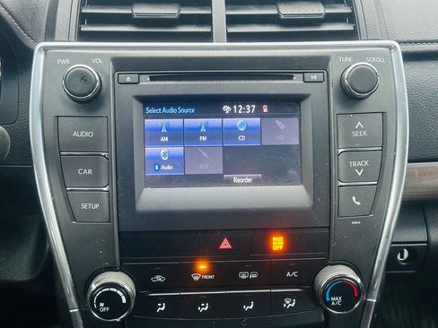 Used 2016 Toyota Camry LE w/ Protection Package (Q2) image 13