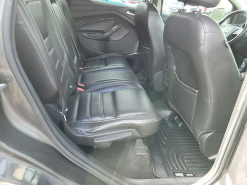 Used 2017 Ford Escape Titanium w/ Equipment Group 301A AWD/4WD image 18