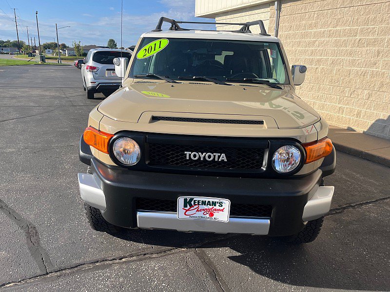Used 2011 Toyota FJ Cruiser 4WD w/ Convenience Pkg image 3