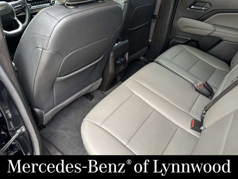 Used 2024 Chevrolet Colorado ZR2 w/ ZR2 Convenience Package III AWD/4WD image 15