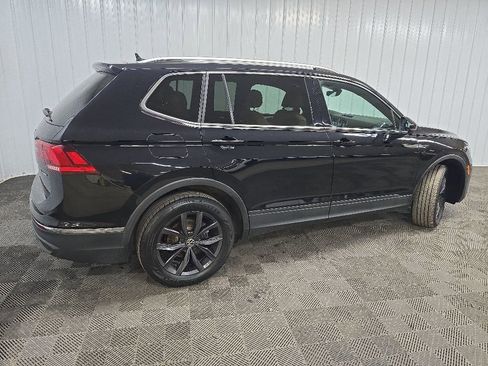 Used 2023 Volkswagen Tiguan SE AWD/4WD image 7