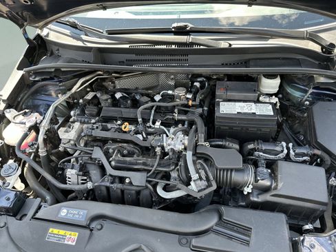 Used 2024 Toyota Corolla SE FWD image 17