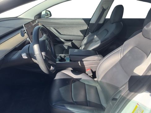 Used 2019 Tesla Model 3 Mid Range image 10