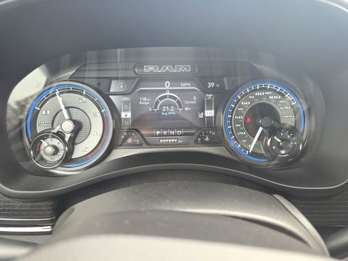 Used 2022 RAM 2500 Limited image 25