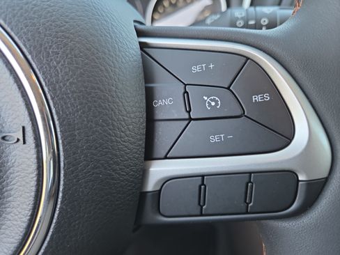 Certified 2021 Jeep Compass Latitude AWD/4WD image 29