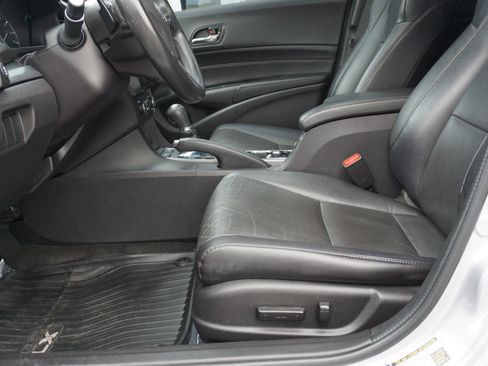 Used 2015 Acura ILX image 9
