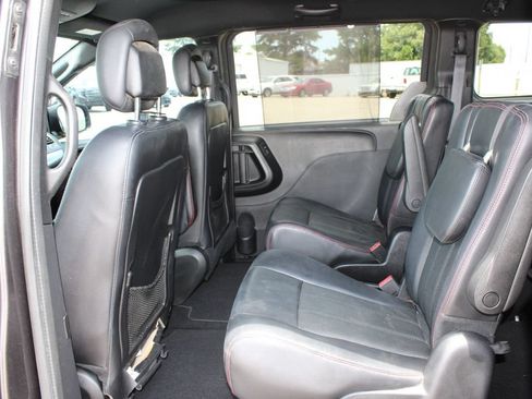 Used 2019 Dodge Grand Caravan GT FWD image 8