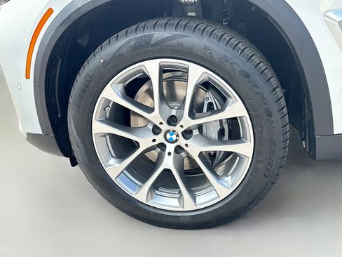New 2026 BMW X5 sDrive40i RWD image 43