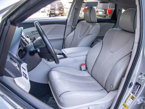 Used 2009 Toyota Venza Base image 10