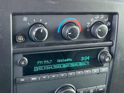 Used 2023 Chevrolet Express 3500 w/ Driver Convenience Package image 30