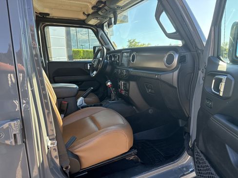 Used 2021 Jeep Wrangler Unlimited Rubicon w/ Dual Top Group image 20