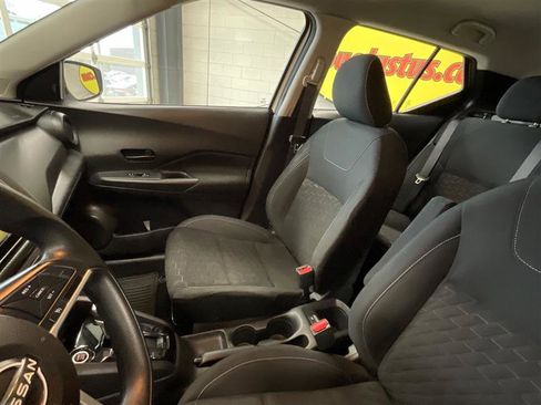 Used 2022 Nissan Kicks S image 14