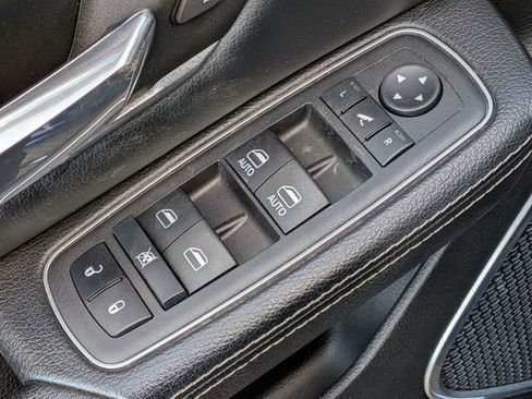 Certified 2023 RAM 1500 Laramie image 22