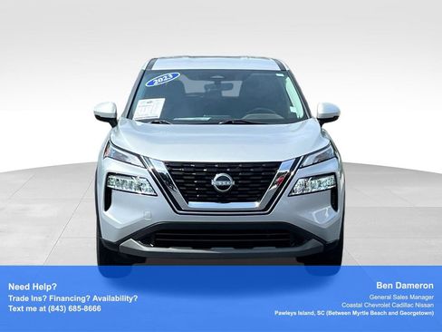 Certified 2023 Nissan Rogue SV FWD image 2