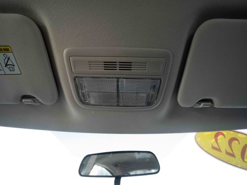 Used 2022 Honda HR-V LX image 18