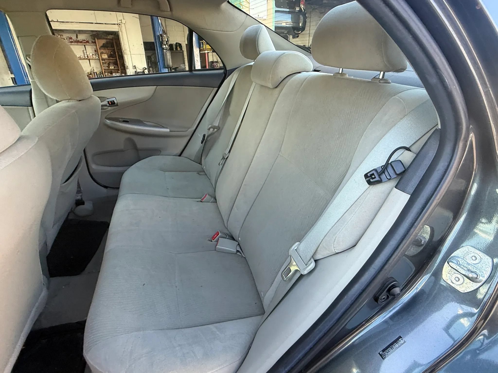 Used 2011 Toyota Corolla LE FWD image 11