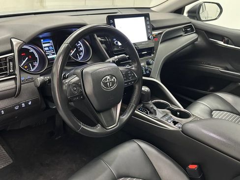Certified 2023 Toyota Camry SE w/ Cold Weather Package FWD image 19