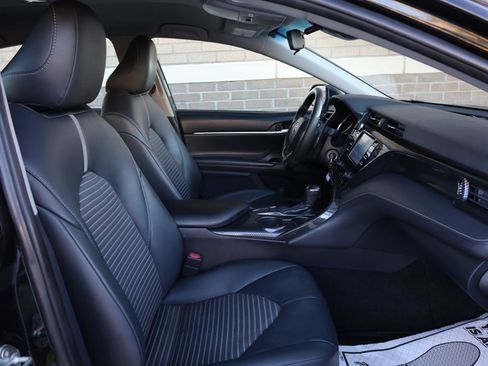 Used 2018 Toyota Camry SE image 27