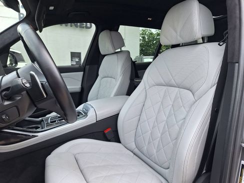 Used 2023 BMW X7 xDrive40i w/ Executive Package AWD/4WD image 27